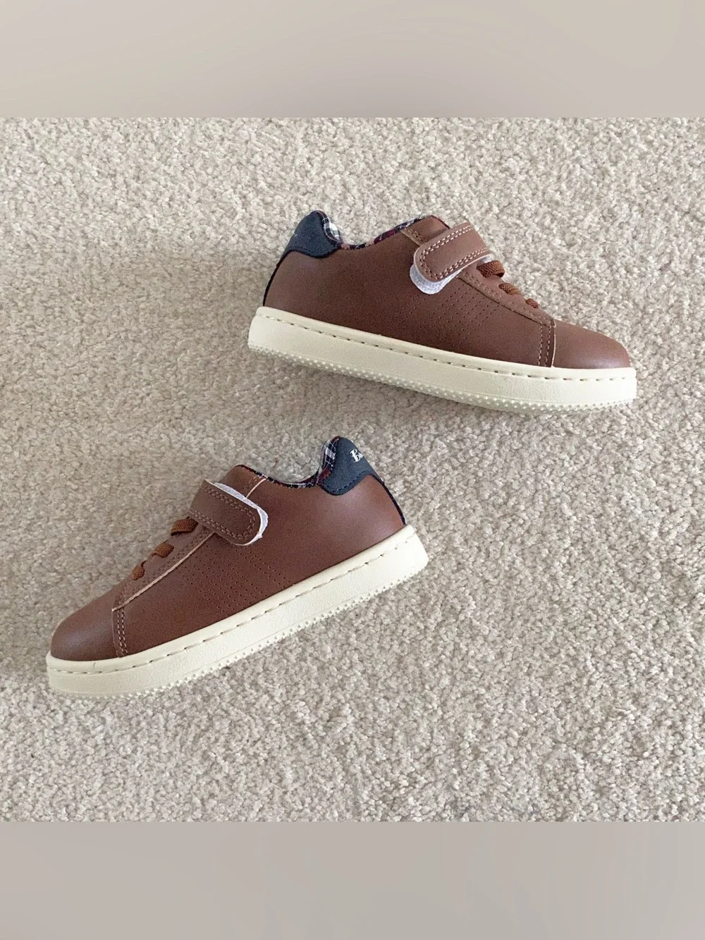 Ben Sherman Hardie Whisperer Toddler Sneaker, School/Dress Sz 10